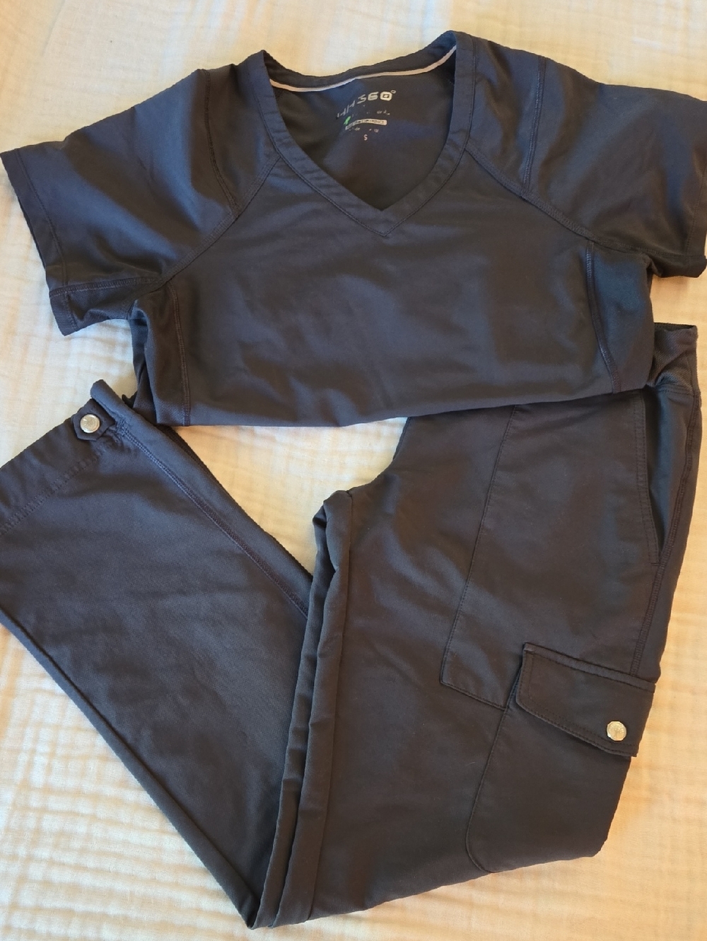 healing hands Dark Gray V-Neck Scrub Set-Small